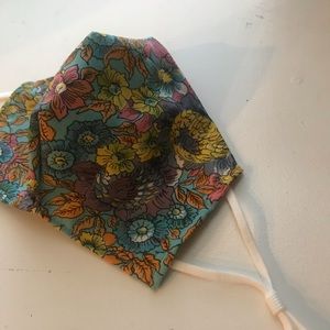 Adjustable Vintage Floral Face Mask